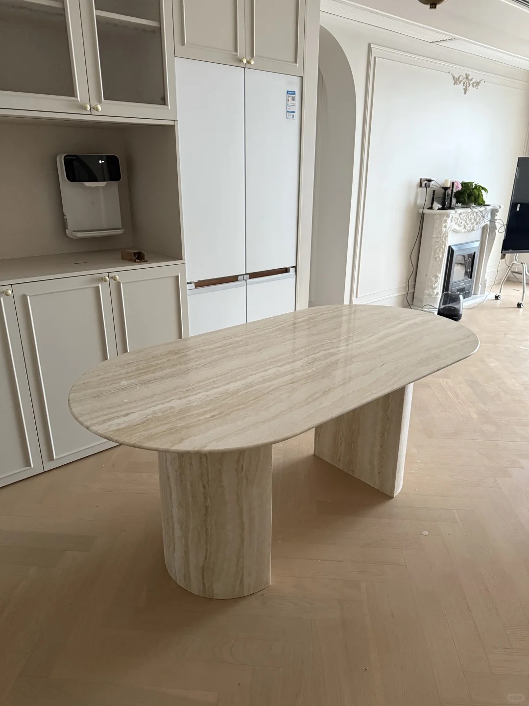 Sự thanh lịch vượt thời gian với travertine